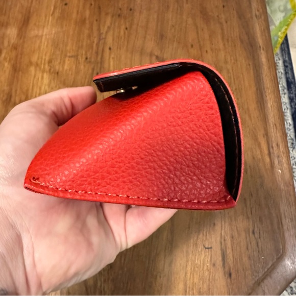 Guess glasses case brilliant red with black interior EUC - Picture 6 of 10